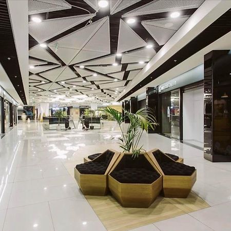 Hotel Platinia Cluj-Napoca Eksteriør bilde The interior of the mall